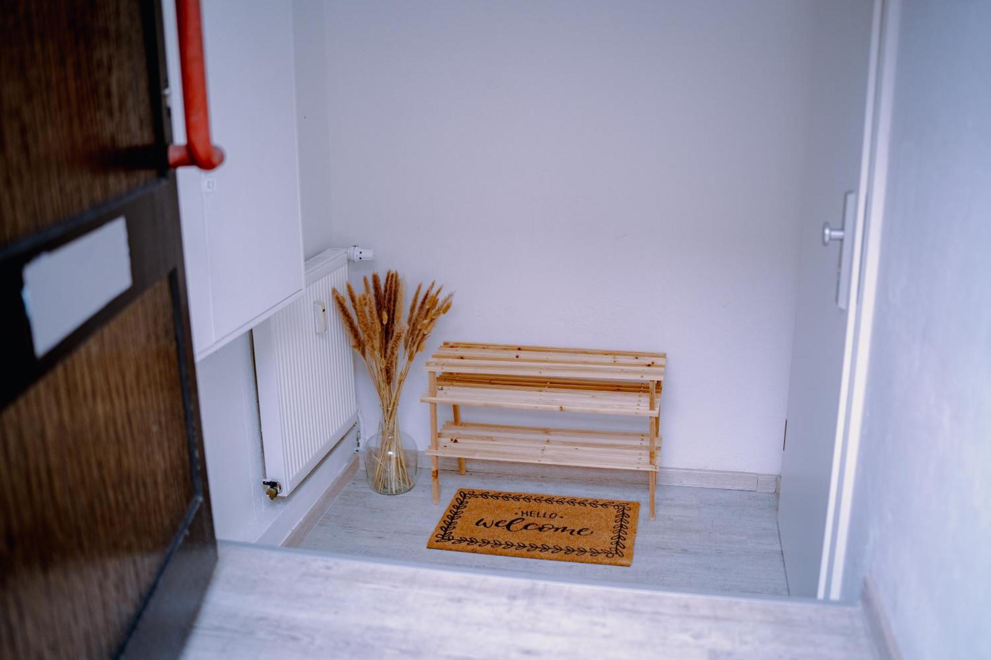 Schoenes Apartment In Der Altstadt , Kostenlose Parkplaetze In Der Naehe Emden Exterior photo
